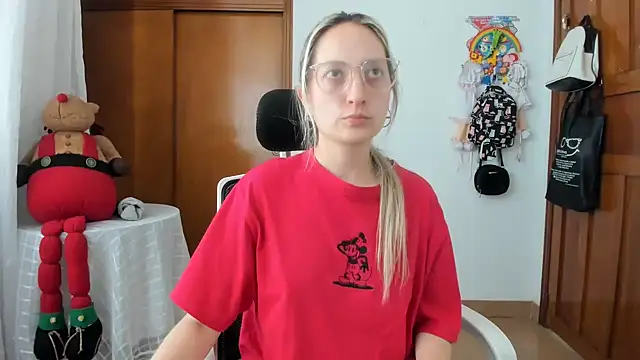 Snapshot of Adele_johnsonn1 chatting on 05.22.26 Adele johnsonn1 online show from 05.22.26
