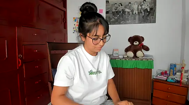 Snapshot of Isabellaa22_1 chatting on 12.03.24 Isabellaa22 1 online show from 12.03.24