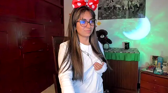 Snapshot of Isabellaa22_1 chatting on 01.31.25 Isabellaa22 1 online show from 01.31.25