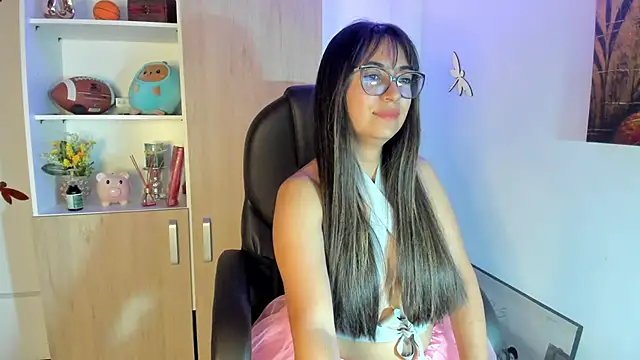 Snapshot of Isabellaa22_1 chatting on 09.17.25 Isabellaa22 1 online show from 09.17.25