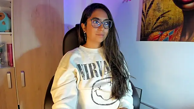 Snapshot of Isabellaa22_1 chatting on 10.22.25 Isabellaa22 1 online show from 10.22.25