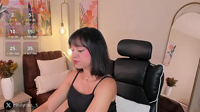 emilyruiz1 online show from 04.13.26