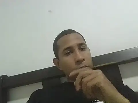 Snapshot of hot_mechanic chatting on 04.27.26 hot mechanic online show from 04.27.26