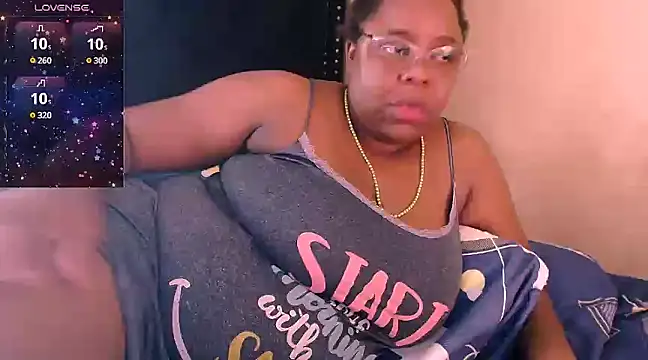 Snapshot of TatianaSantodomingo chatting on 01.01.25 TatianaSantodomingo online show from 01.01.25