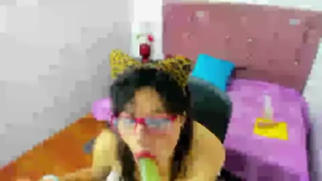 Snapshot of lunazulsj chatting on 04.24.26 lunazulsj online show from 04.24.26