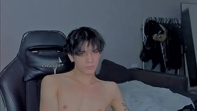 Snapshot of MarkBrowniii chatting on 01.15.25 MarkBrowniii online show from 01.15.25