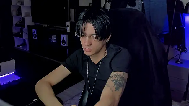 Snapshot of MarkBrowniii chatting on 07.23.26 MarkBrowniii online show from 07.23.26