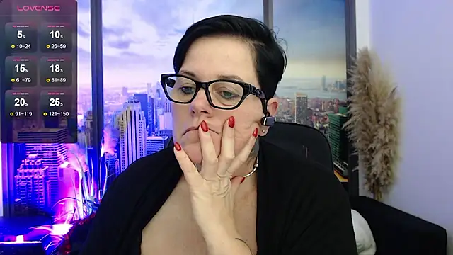 Snapshot of ninarandmann chatting on 12.07.24 ninarandmann online show from 12.07.24