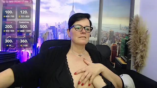 Snapshot of ninarandmann chatting on 02.02.25 ninarandmann online show from 02.02.25