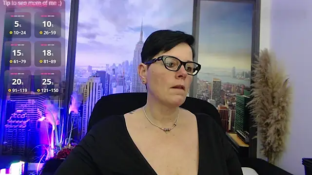 Snapshot of ninarandmann chatting on 02.10.25 ninarandmann online show from 02.10.25