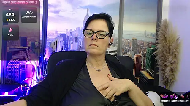 Snapshot of ninarandmann chatting on 02.24.25 ninarandmann online show from 02.24.25