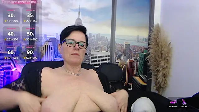 Snapshot of ninarandmann chatting on 03.16.25 ninarandmann online show from 03.16.25
