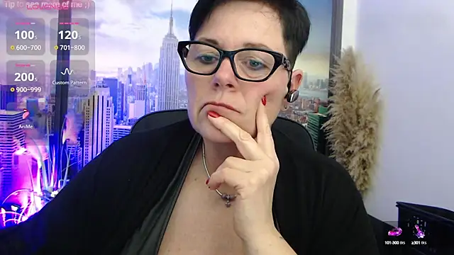 Snapshot of ninarandmann chatting on 03.22.25 ninarandmann online show from 03.22.25