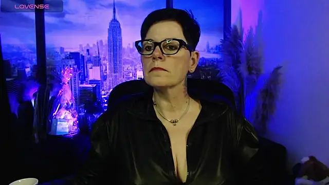 Snapshot of ninarandmann chatting on 03.22.26 ninarandmann online show from 03.22.26