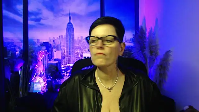 Snapshot of ninarandmann chatting on 03.26.26 ninarandmann online show from 03.26.26