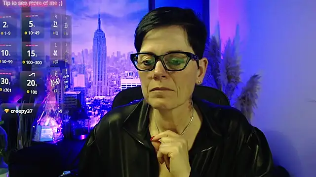 Snapshot of ninarandmann chatting on 04.13.26 ninarandmann online show from 04.13.26