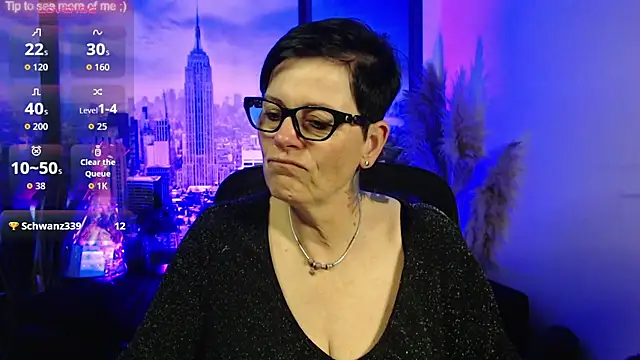 Snapshot of ninarandmann chatting on 04.14.26 ninarandmann online show from 04.14.26