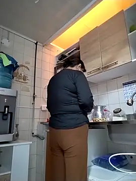 Natasha milf   online show from 04.04.26