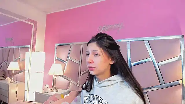 Bonniepark online show from 03.21.25