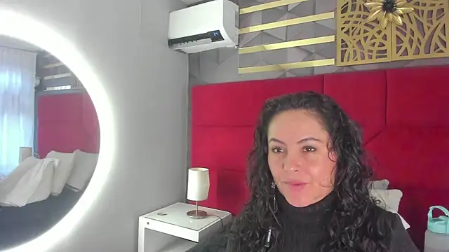 Snapshot of hanny_milf chatting on 04.21.26 hanny milf online show from 04.21.26