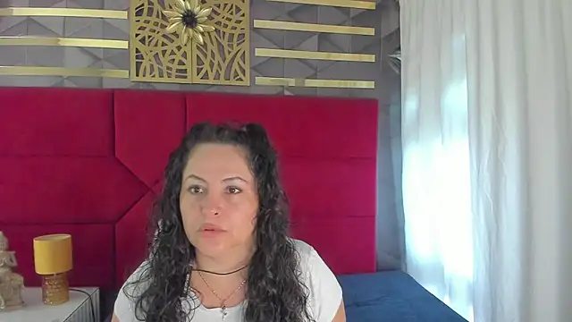 Snapshot of hanny_milf chatting on 06.25.26 hanny milf online show from 06.25.26