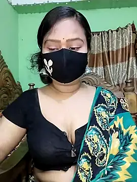 Idhika Paul online show from 03.12.25