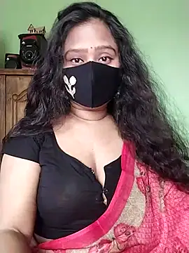 Idhika Paul online show from 03.14.25