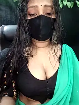 Idhika Paul online show from 11.17.25