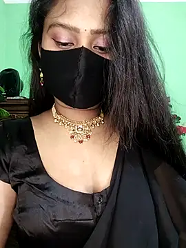 Idhika Paul online show from 02.08.26