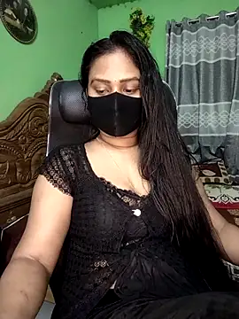 Snapshot of Idhika_Paul chatting on 04.18.26 Idhika Paul online show from 04.18.26