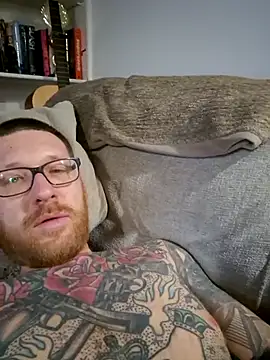 Snapshot of MaidenUK chatting on 12.17.24 MaidenUK online show from 12.17.24