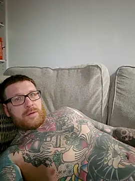 Snapshot of MaidenUK chatting on 02.08.25 MaidenUK online show from 02.08.25