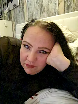 Snapshot of Black_Angel24 chatting on 11.16.25 Black Angel24 online show from 11.16.25