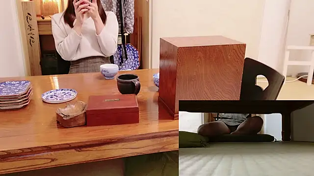 Snapshot of Phantom_yoshida chatting on 01.02.25 Phantom yoshida online show from 01.02.25