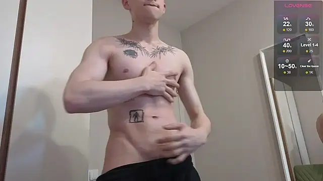 Snapshot of R1mmo__ chatting on 09.29.25 R1mmo online show from 09.29.25