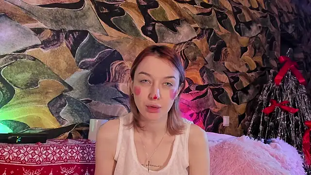 Snapshot of CrystalRey chatting on 12.27.24 CrystalRey online show from 12.27.24