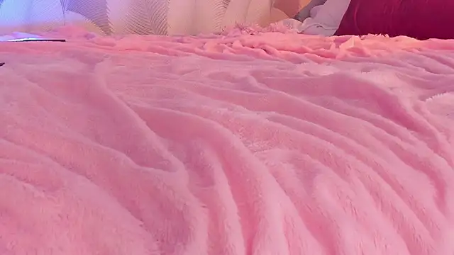 Snapshot of CrystalRey chatting on 03.06.25 CrystalRey online show from 03.06.25