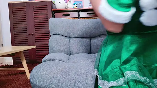 Snapshot of sayaka_xo chatting on 12.30.24 sayaka xo online show from 12.30.24