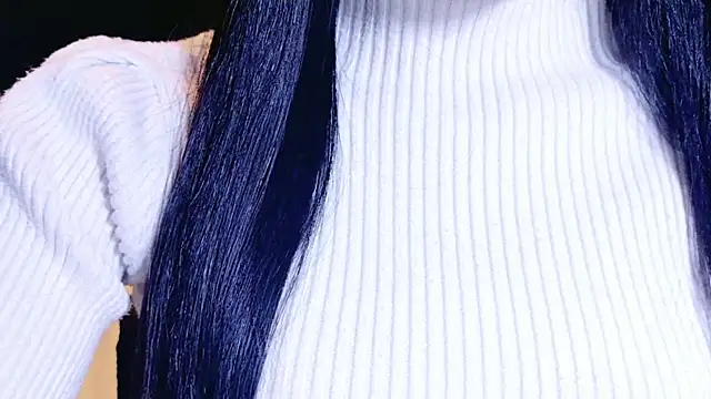 Snapshot of sayaka_xo chatting on 01.16.25 sayaka xo online show from 01.16.25