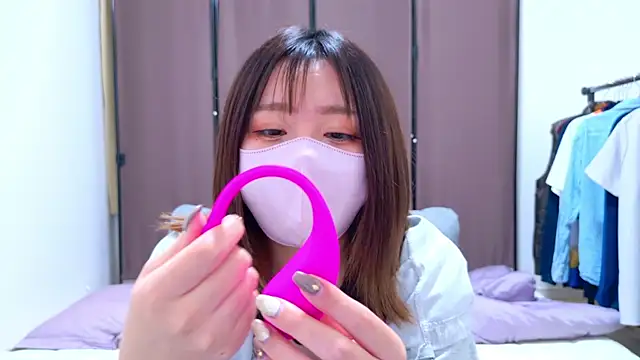 ayu yu xo online show from 02.11.25