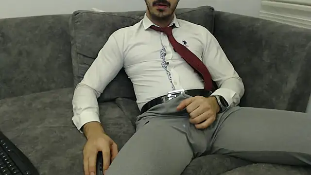 Snapshot of Naughtb0y chatting on 02.06.26 Naughtb0y online show from 02.06.26
