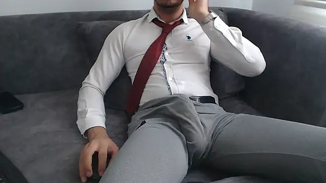 Snapshot of Naughtb0y chatting on 04.08.26 Naughtb0y online show from 04.08.26