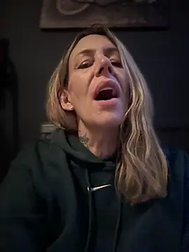 blondebitch2 online show from 02.07.25