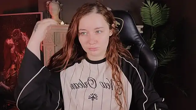 carolina elf online show from 02.26.25