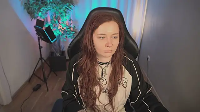 carolina elf online show from 03.02.25