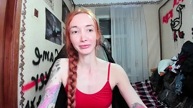 Roxy Silver online show from 11.30.25