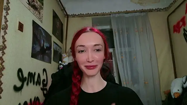 Snapshot of Roxy_Silver chatting on 04.29.26 Roxy Silver online show from 04.29.26
