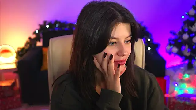 NicoleMun online show from 12.13.24