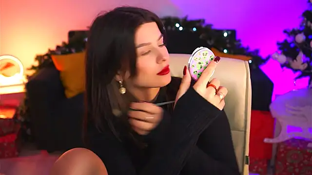 NicoleMun online show from 01.12.25