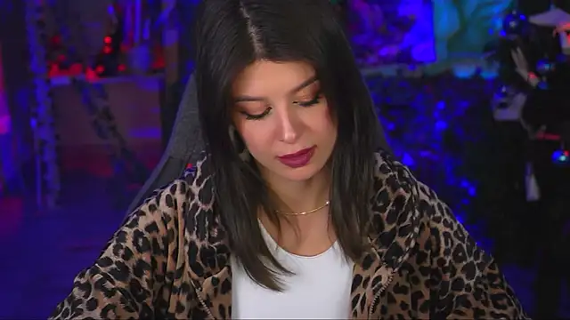 NicoleMun online show from 01.14.25